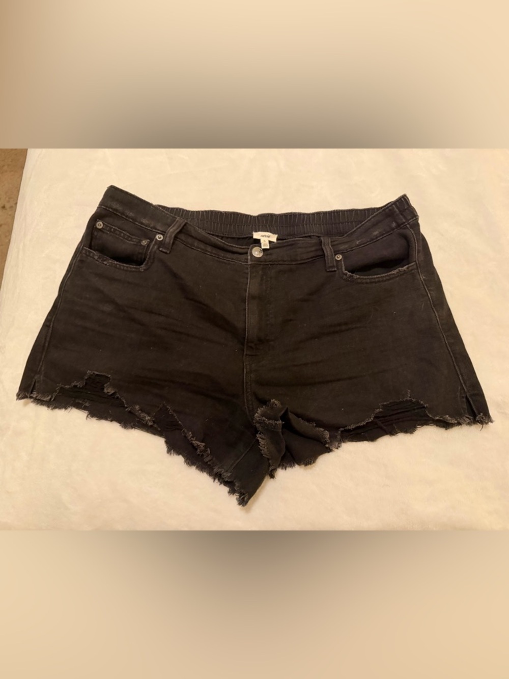 Aerie Daydream Black Distressed Denim Shorts XL | High Rise Raw Hem Cutoff